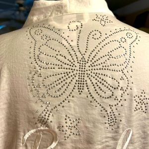 Size Xlarge White bride robe with butterfly design on back